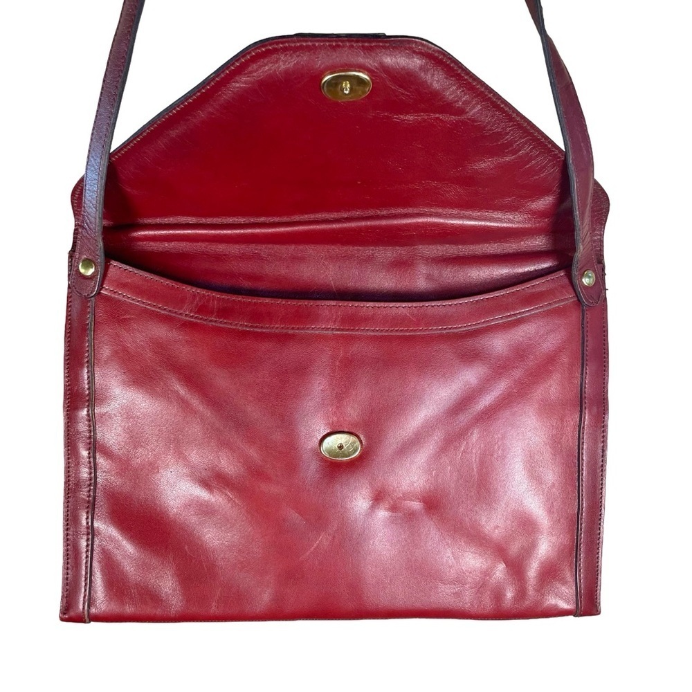 Vintage Etienne Aigner Burgundy Leather Envelope Clutch Shoulder Bag Brass Logo - Picture 6 of 15